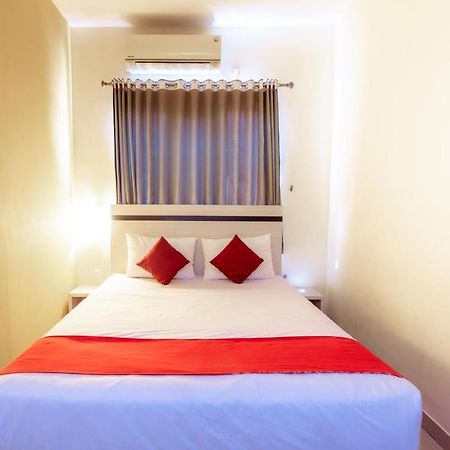 Pratisarawirya Guesthouse By Ecommerceloka سورابايا المظهر الخارجي الصورة