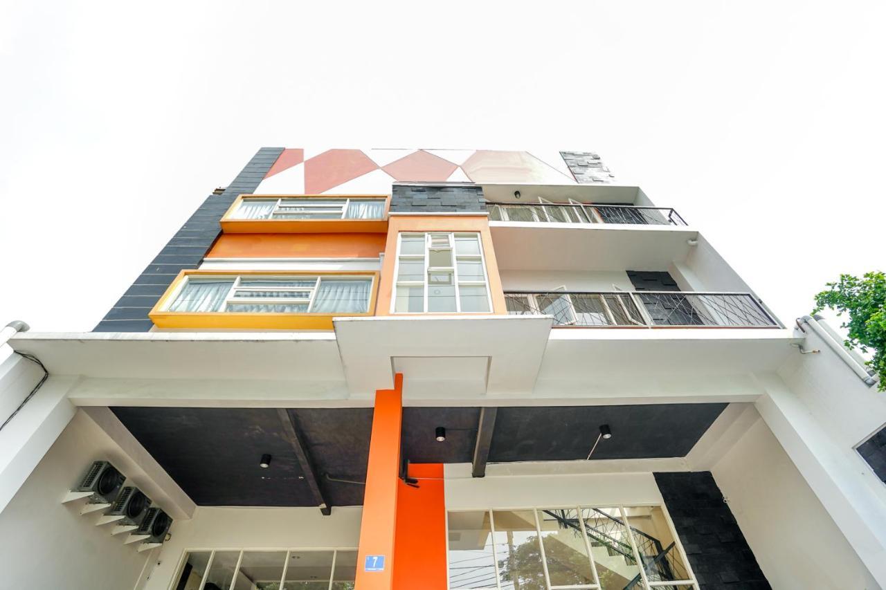 Pratisarawirya Guesthouse By Ecommerceloka سورابايا المظهر الخارجي الصورة