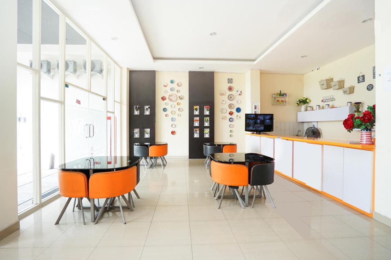Pratisarawirya Guesthouse By Ecommerceloka سورابايا المظهر الخارجي الصورة