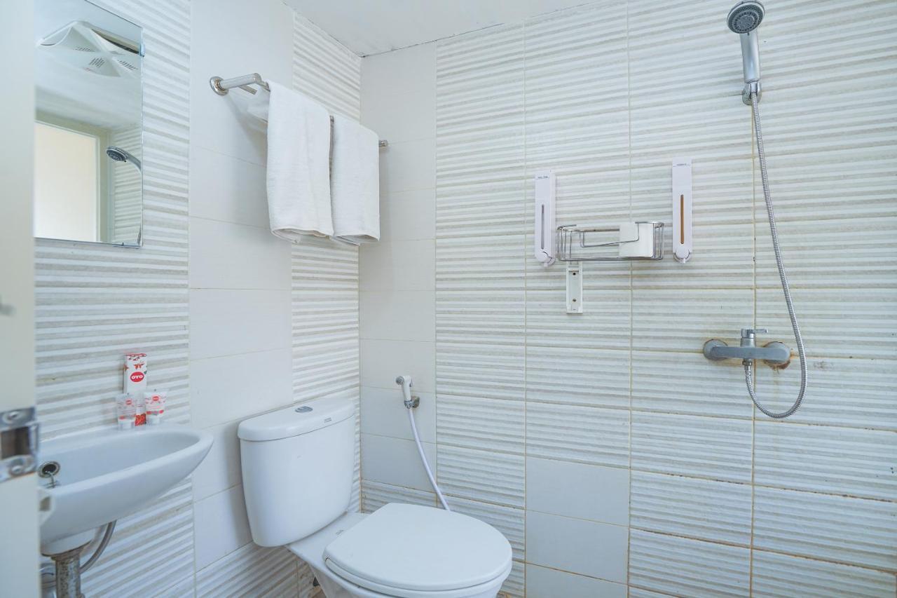 Pratisarawirya Guesthouse By Ecommerceloka سورابايا المظهر الخارجي الصورة