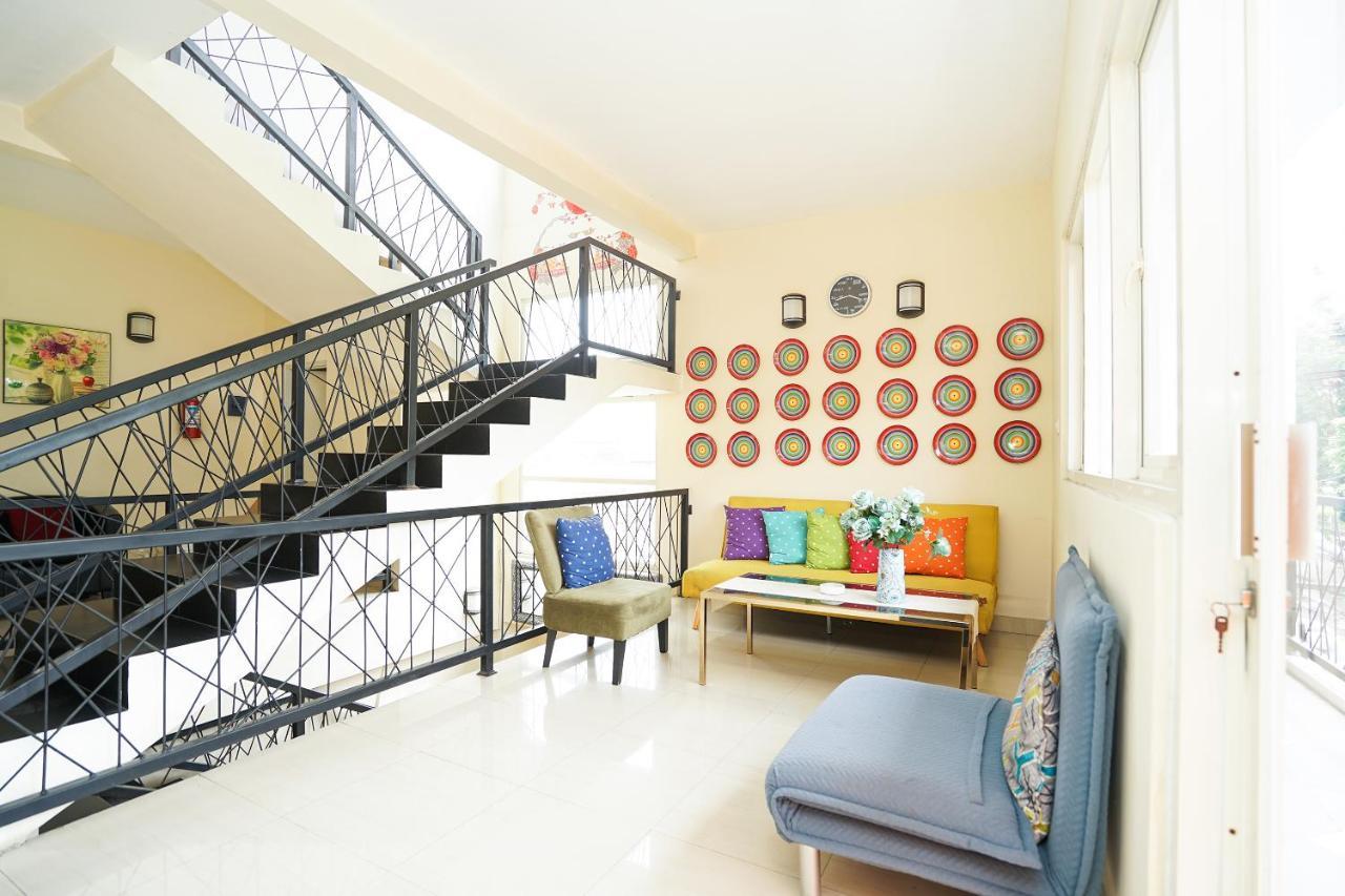 Pratisarawirya Guesthouse By Ecommerceloka سورابايا المظهر الخارجي الصورة